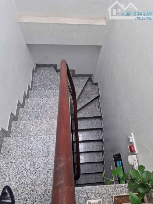 BÁN NHÀ MAI DỊCH – NGÕ THÔNG – Ô TÔ VÀO NHÀ – 7T THANG MÁY–GẦN CÁC TRƯỜNG ĐẠI HỌC–GIÁ TÔT