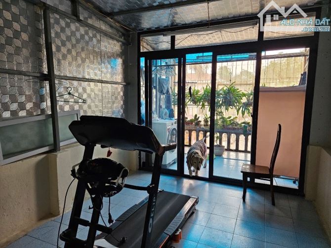 SIÊU HIẾM – Bán nhà phố Tô Hiệu - HĐ - 40m2 - 4 Tầng, MT 4m, Chỉ 9,5 Tỷ!
