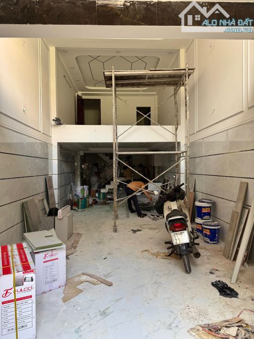 ✨ NHÀ 4 TẦNG HXH MỚI XÂY 56M2 (4x14M), 1 Trệt + 1 Lửng + 1 Lầu & Sân thượng (3PN) - 5,5 TỶ - 10