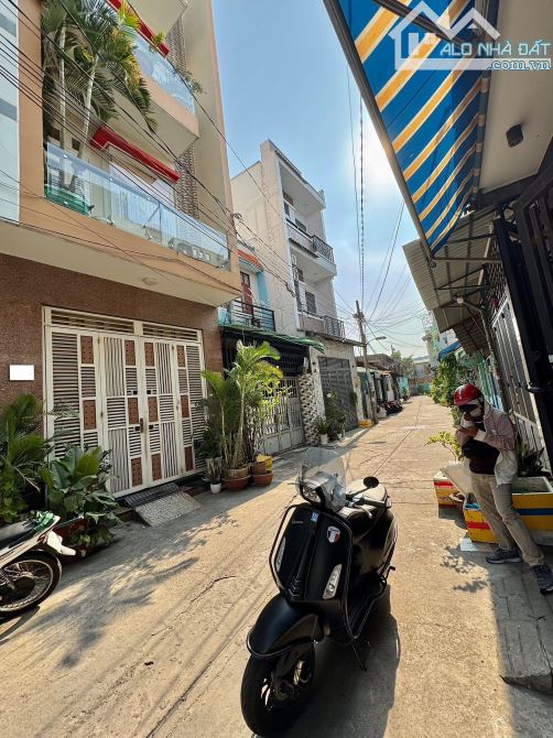 ✨ ”HIẾM” NHÀ ĐẸP 4 TẦNG, 61M2 (4x14M), FULL NỘI THẤT (5PN, 6WC) gần NGÃ TƯ BỐN XÃ - 7,4 TỶ - 1