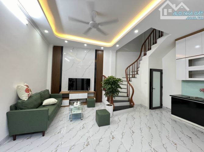 Chỉ duy nhất 1 căn phố Trương Định 30m 3 tầng 2 ngủ ngõ thông gần phố - 4.8 tỷ