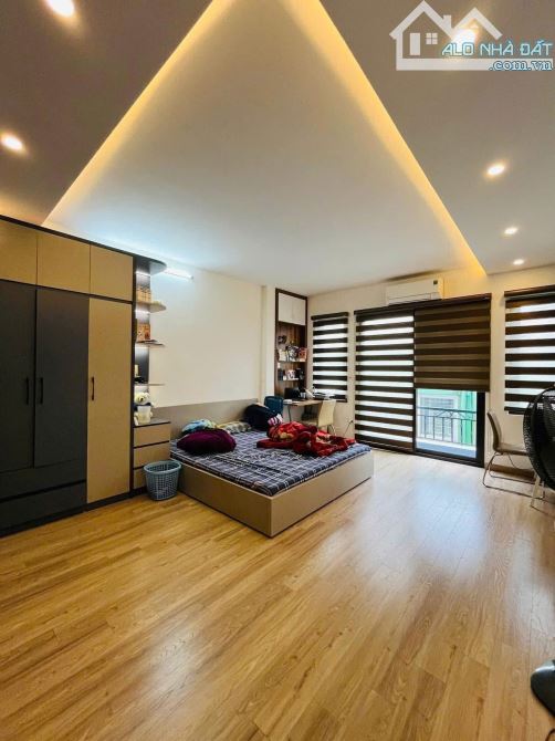 Siêu phẩm Cầu Giấy - 39m2 - MT5,8m - nhà đẹp , gần phố - 9,1 tỷ - 1