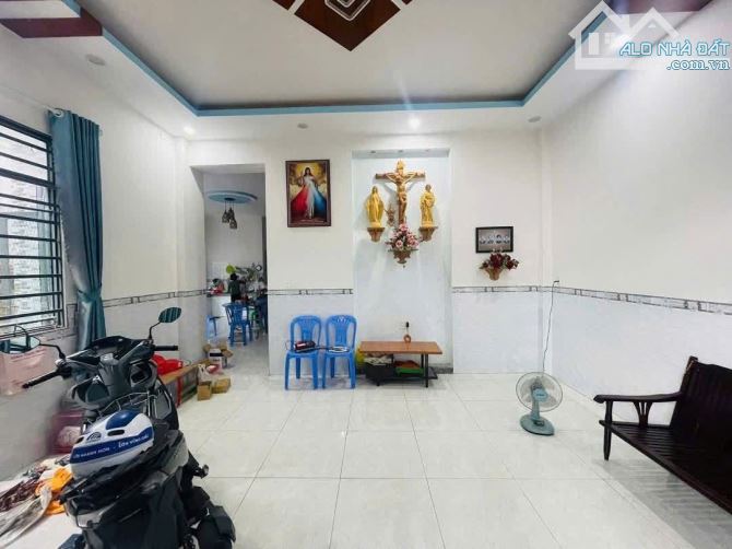 Bán Nha Lầu Đẹp Giá Ngộp P Tam Hiệp - 1