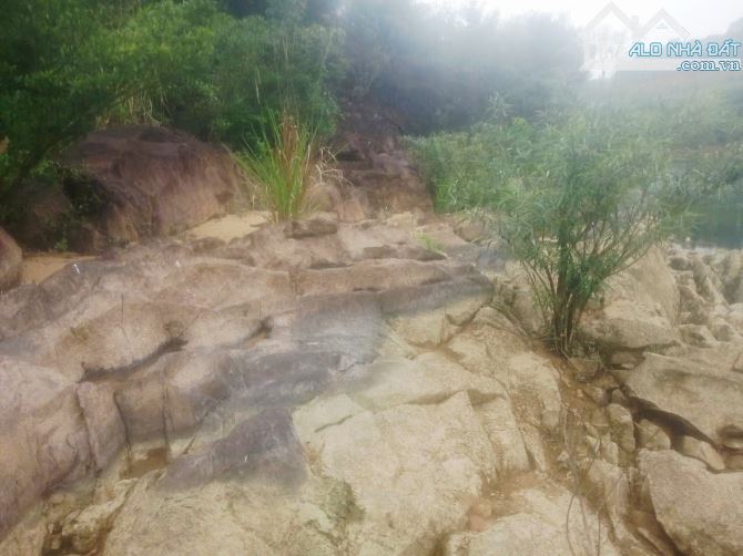 🔥🔥BÁN 5700M2 ĐẤT VIEW SUỐI, CÓ THỔ CƯ. GIÁ CHỈ 2,6 TỶ - 1