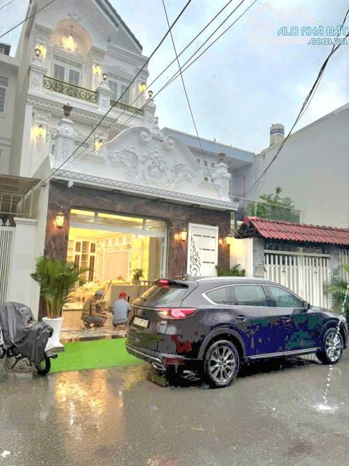 Bán Nhà Đẹp, Tặng Nội Thất, Hẻm 6m, 95m2, 3 Tầng, Chỉ 8 Tỷ 5, Đào Tông Nguyên, Nhà Bè - 1