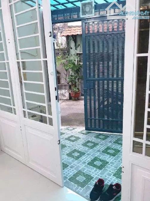 Bán nhà 3 tầng, 30m2, Quang Trung, Gò Vấp, SHR, nhỉnh 3 tỷ - 1