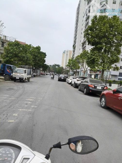 MẢNH ĐẤT VÀNG TÂY HỒ – 200M² – MT 10M – CHỈ 209 TRIỆU/M² (TL) LÔ GÓC – NGÕ Ô TÔ TRÁNH – KD - 1