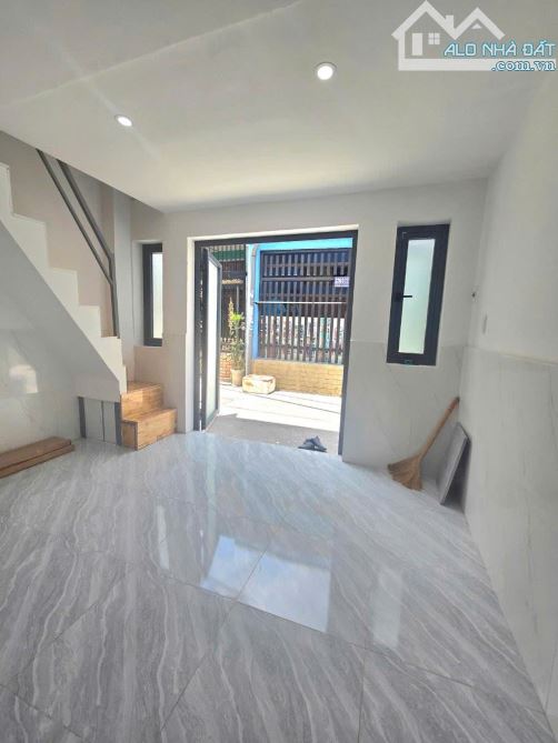 TÂN PHÚ - NGAY AEON TÂN PHÚ - HẺM 3.5M - VÀI BƯỚC RA MẶT TIỀN - 3 TẦNG DTSD 42M2 - 2.X TỶ - 1