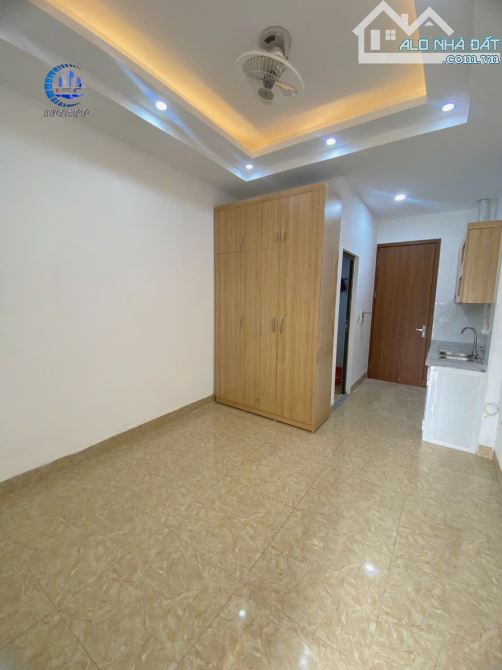 Khai Trương CCMN 1194 Đường Láng Đống Đa 35m2 1K1N Ban Công Giặt Riêng Thang Máy Gần Chợ - 1