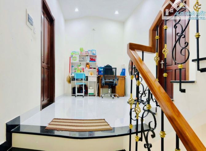 ♦️NHÀ 3 TẦNG - ĐINH TIÊN HOÀNG - 3 MÊ CHẮC CHẮN - MẶT TIỀN LỚN - NHỈNH 6 TỶ TL - 1