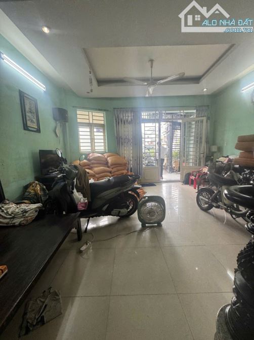Quân 6, MT Hồng Bàng, Nhà đẹp 3 tầng, 83m2, ngang 5.5m, kinh doanh.Giá rẻ. - 1