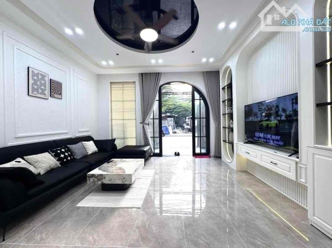 ✅NHÀ 3 TẦNG MỚI XÂY- FULL NỘI THẤT🔥ĐƯỜNG 7M5 -GIÁ TỐT - GẦN CÔNG VIÊN - 1