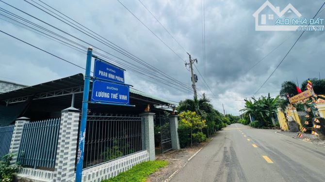 Bán lô đất 2 mặt tiền đường Lương Thế Vinh -TT Thị Trấn Đất Đỏ- NGỘP CHỈ 2,3 TỶ  🍀Dt 10x5 - 1