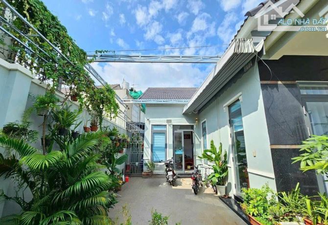 Np493 BÁN NHÀ BIỆT THỰ MÁI THÁI PHƯỜNG TRẢNG DÀI - 1