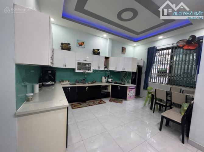Nhà 2 tầng, Đỗ Xuân Hợp, PLB, 120m2, ngang 8m, đường thông xe hơi 7c, nhỉnh 7 tỷ - 1