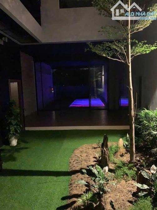 Hạ giá bán nhanh villa điện ngọc giá còn 7 tỷ 3 tầng 5pn 7wc hồ bơi  374m2 - 13