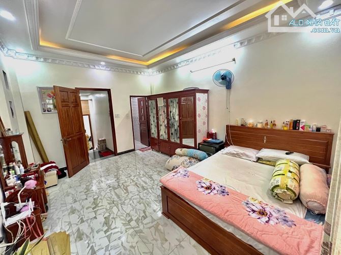 ✨ ”HIẾM” NHÀ ĐẸP 4 TẦNG, 61M2 (4x14M), FULL NỘI THẤT (5PN, 6WC) gần NGÃ TƯ BỐN XÃ - 7,4 TỶ - 16