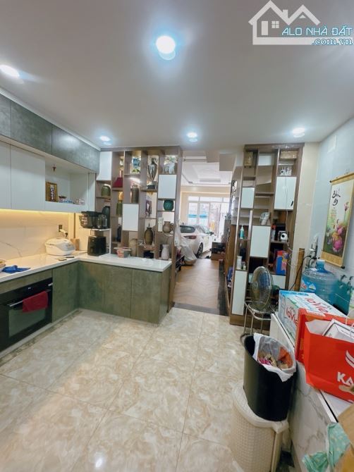 SIÊU PHẨM NHÀ ĐẸP GIÁP TÂN PHÚ – NGÃ TƯ BỐN XÃ,Ô TÔ NGỦ TRONG NHÀ. DTSD 215M2(4×17),4PN,4 - 2
