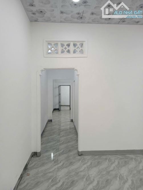 Nhà Vị Trí Đẹp Trương Thị Hoa 83M2, C4, 4.5Mx18.5M chỉ 4.4 tỷ Tân Thới Hiệp, - 2