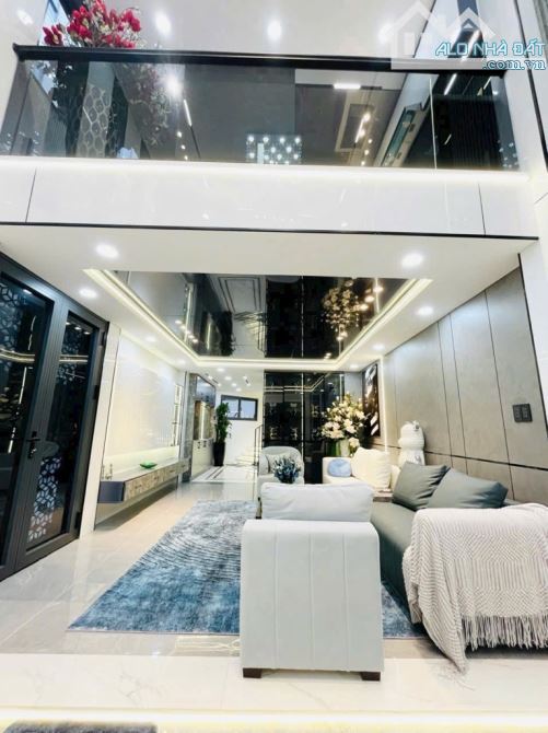 Nhà Bán 6 Lầu . Thang Máy .  Phạm Văn Chiêu . Gò Vấp . Hẻm 8m. 4 x15 . Nhỉnh Hơn 13 tỷ - 2