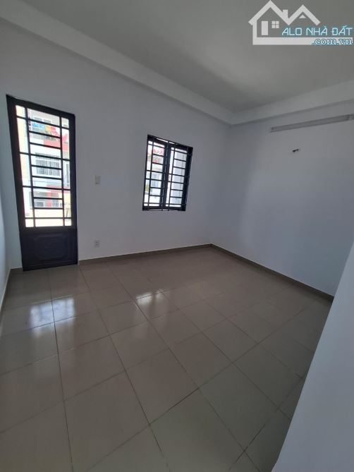 BÁN NHÀ BÌNH TÂN , NGUYỄN QUÝ YÊM, 88M2 ,XE HƠI VÔ NHÀ , CHỈ 7.X TỶ - 2