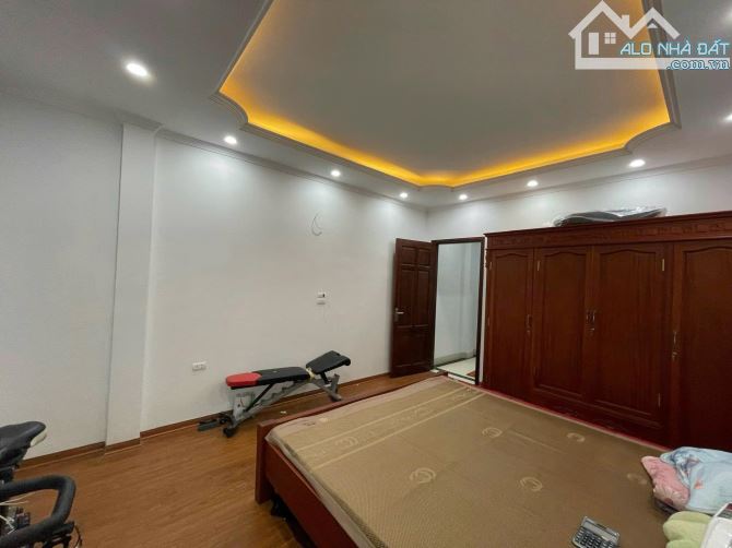 BÁN NHÀ NGÕ KHƯƠNG ĐÌNH Ô TÔ ĐỖ NGÀY ĐÊM – THANG MÁY – 61M2 - 6 TẦNG- HƠN 15 TỶ - 2
