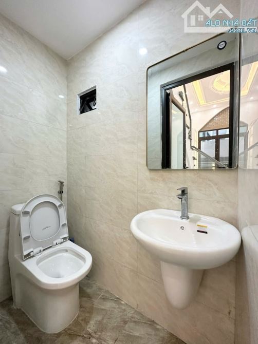 Bán nhà 3 tầng giá 3,35 tỷ. Chùa Hàng, Trần Nguyên Hãn, Lê Chân - 2