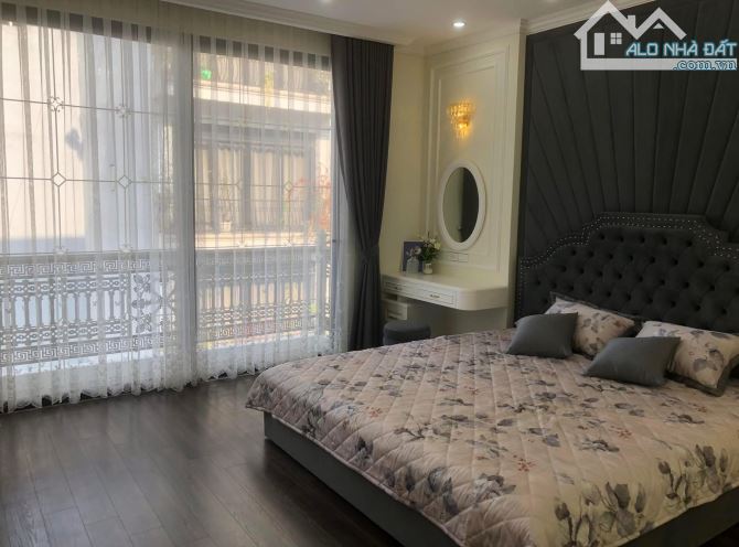 BÁN NHÀ ĐÀO TẤN - NGÕ ĐẸP NHẤT PHỐ - 76M2 - 4.6M MẶT TIỀN - 32.5 TỶ - CỰC HIẾM - PHÂN LÔ - 2