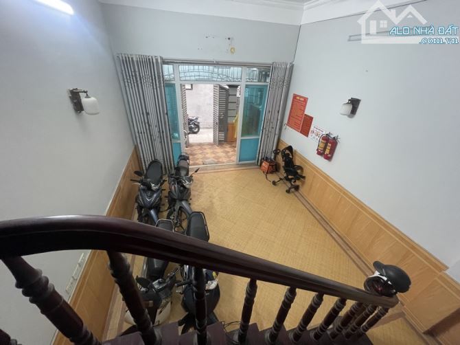 Bán GẤP nhà Phố Bùi Xương Trạch DT 68m,MT 5,2m Giá 9,9 tỷ. - 2