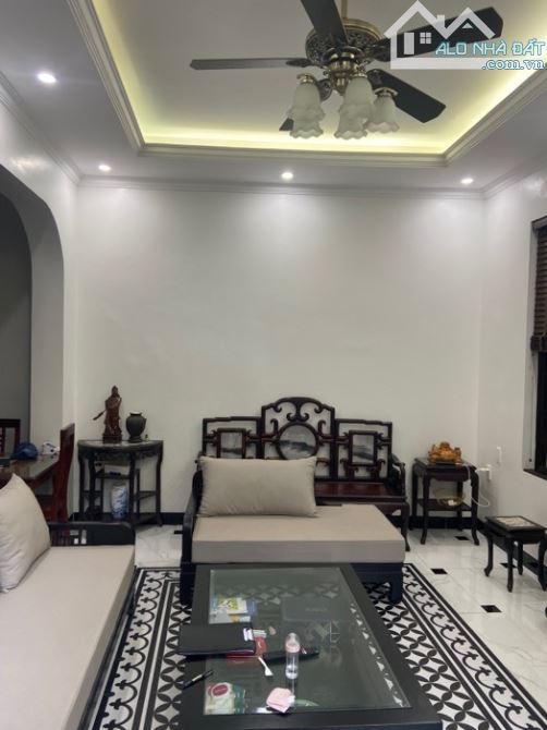 CHÍNH CHỦ GỬI BÁN BIỆT THỰ SÂN VƯỜN TIỀU CẢNH 80M2- LÔ GÓC TRƯƠNG ĐỊNH GIÁP BÁT - 2