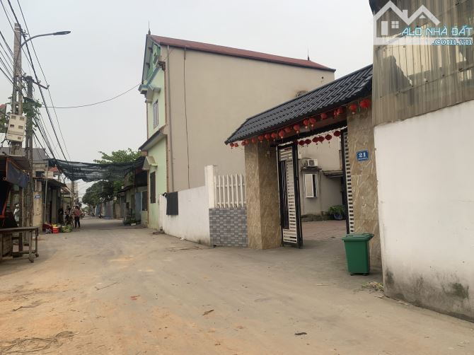 Lô góc trục chính kinh doanh 90m tại Đông Lai-Quang Tiến -Sóc Sơn - 2