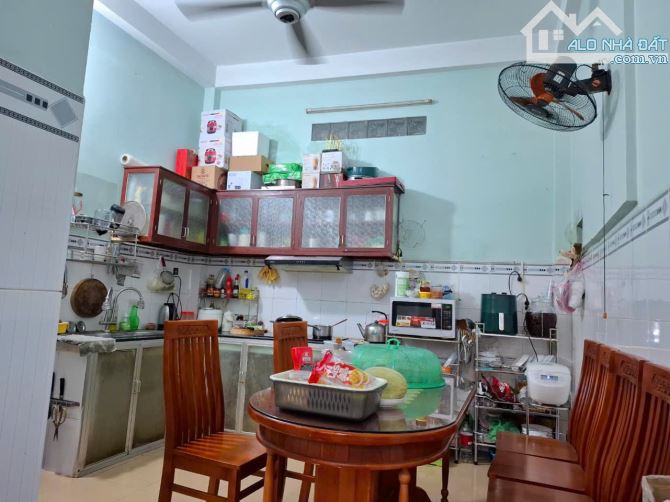 NHÀ- HXH 6M - NGUYỄN DUY TRINH - (QUÂN 9) THÀNH PHỐ THỦ ĐỨC. DIỆN TÍCH: 51M2 CHỈ 5.TỶ (THƯ - 2
