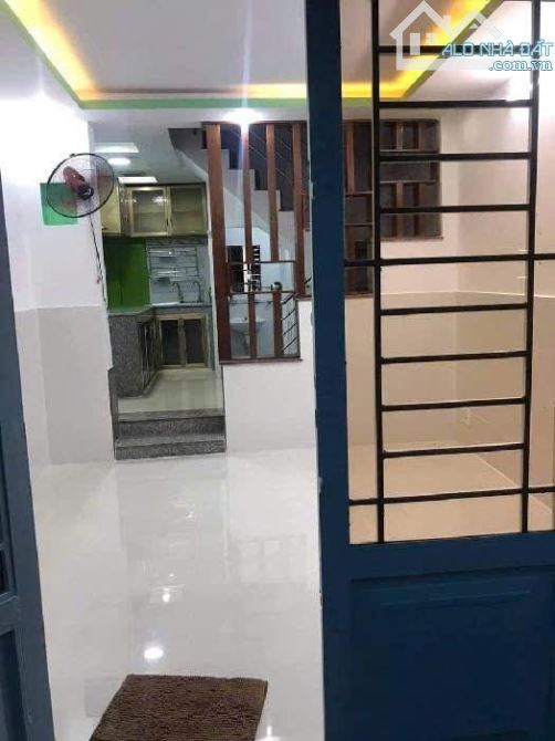 Bán nhà 3 tầng, 30m2, Quang Trung, Gò Vấp, SHR, nhỉnh 3 tỷ - 3
