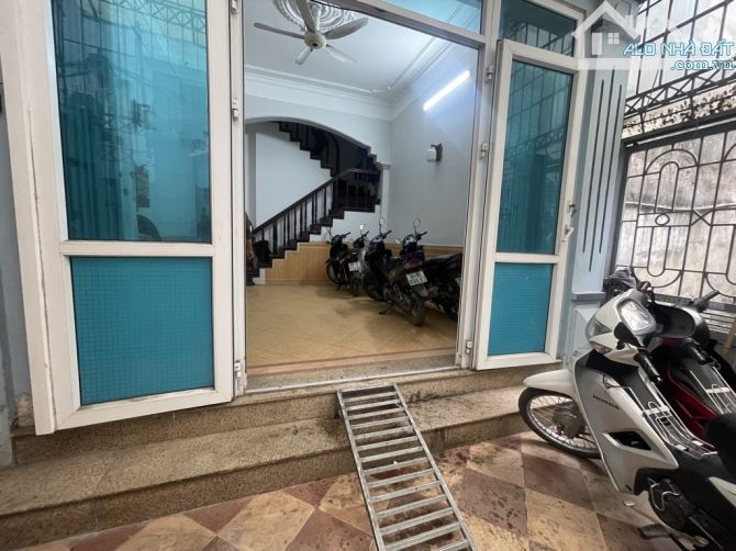 Bán GẤP nhà Phố Bùi Xương Trạch DT 68m,MT 5,2m Giá 9,9 tỷ. - 3