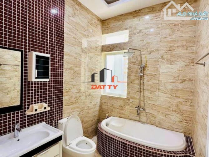 NHÀ MẶT TIỀN KINH DOANH LÊ THỊ RIÊNG - 3