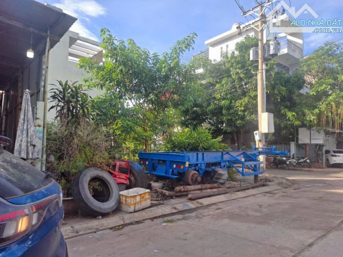 CHỦ GẤP BÁN LÔ ĐẤT VIP CÓ VỈA HÈ DT55M (4.5x13),MẶT TIỀN ĐƯỜNG SỐ 12 XE HƠI TRÁNH,CHỈ 3.4T - 3