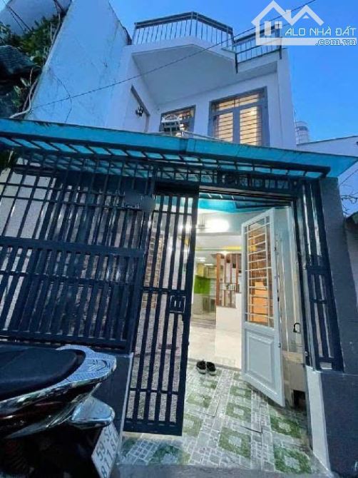 Bán nhà 3 tầng, 30m2, Quang Trung, Gò Vấp, SHR, nhỉnh 3 tỷ - 4