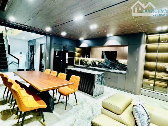 Bán Nhà Đẹp Ngọc Lâm - Bể Bơi Vô Cực - NT Đẳng Cấp Trời Âu - Dt + Mt Khủng - 4