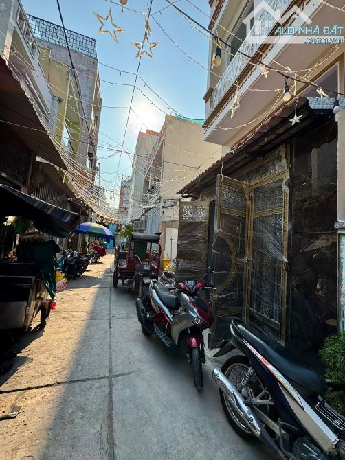 ✨ NHÀ 4 TẦNG HXH MỚI XÂY 56M2 (4x14M), 1 Trệt + 1 Lửng + 1 Lầu & Sân thượng (3PN) - 5,5 TỶ - 5