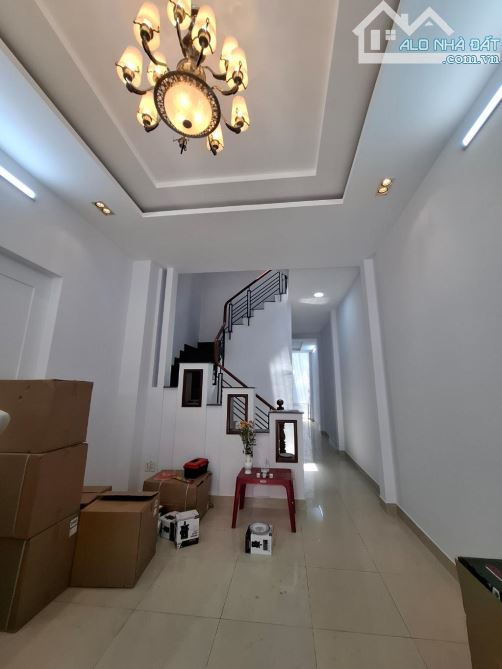 BÁN NHÀ BÌNH TÂN , NGUYỄN QUÝ YÊM, 88M2 ,XE HƠI VÔ NHÀ , CHỈ 7.X TỶ - 5