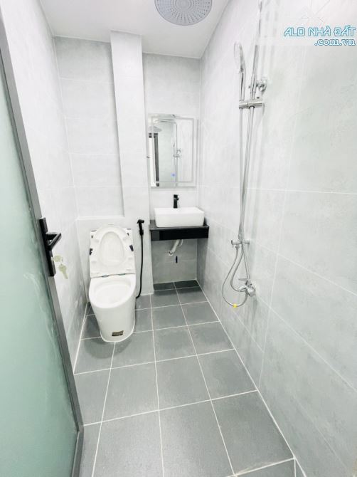 HXH ÂU DƯƠNG LÂN (CÁCH 10M) - NHÀ 3 TẦNG BTCT - 3,7X13M - 4PN - Ở NGAY - 5 TỶ NHỈNH - 5