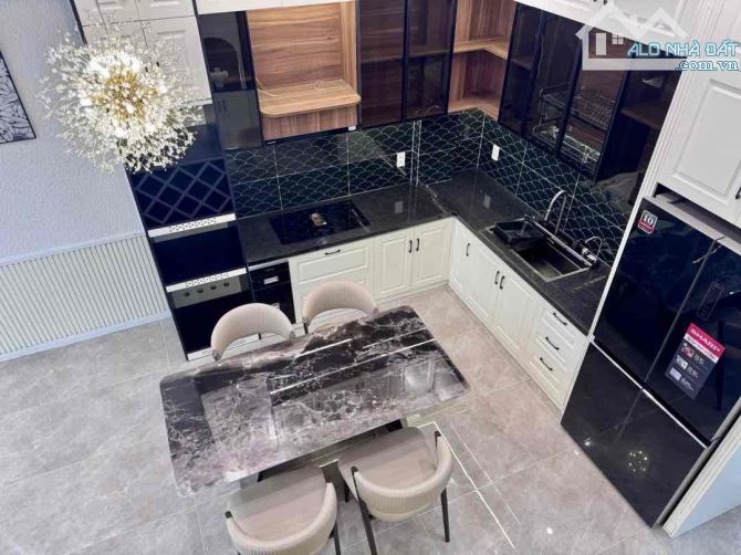 ✅NHÀ 3 TẦNG MỚI XÂY- FULL NỘI THẤT🔥ĐƯỜNG 7M5 -GIÁ TỐT - GẦN CÔNG VIÊN - 5
