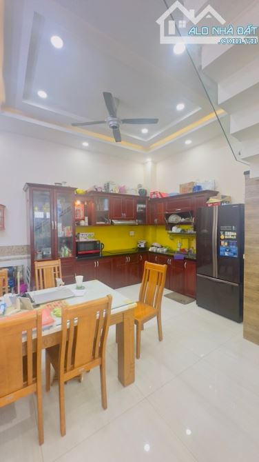 HẺM XE TẢI - BÁN NHÀ ĐẸP VÀO Ở NGAY - VỊ TRÍ VÀNG LINH ĐÔNG - LÝ TẾ XUYÊN - PHẠM VĂN ĐỒNG - 5