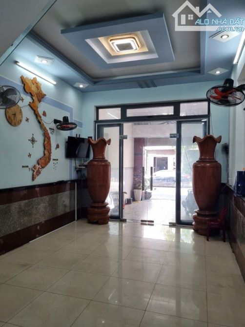 MẶT TIỀN KINH DOANH HUỲNH THỊ HAI, Quận 12, dt 73  × 4 TẦNG,  giá siêu rẻ, chỉ 7.8 tỷ - 6