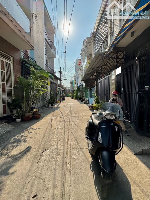 ✨ ”HIẾM” NHÀ ĐẸP 4 TẦNG, 61M2 (4x14M), FULL NỘI THẤT (5PN, 6WC) gần NGÃ TƯ BỐN XÃ - 7,4 TỶ - 7