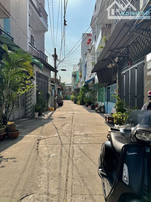 ✨ ”HIẾM” NHÀ ĐẸP 4 TẦNG, 61M2 (4x14M), FULL NỘI THẤT (5PN, 6WC) gần NGÃ TƯ BỐN XÃ - 7,4 TỶ - 8