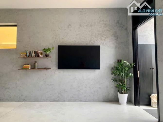 Hạ giá bán nhanh villa điện ngọc giá còn 7 tỷ 3 tầng 5pn 7wc hồ bơi  374m2 - 7