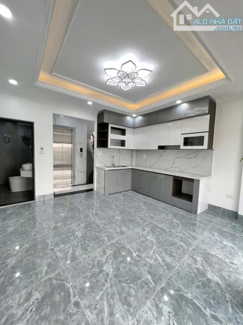 Khương Đình - Thanh Xuân DT: 35m, 6 tầng, mt4.5m, giá 8.9 tỷ - 8