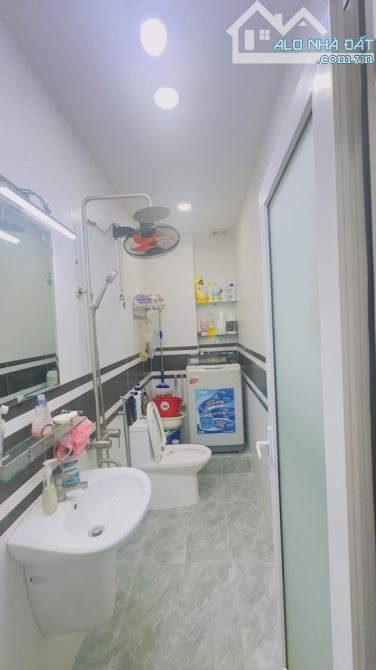 HẺM XE TẢI - BÁN NHÀ ĐẸP VÀO Ở NGAY - VỊ TRÍ VÀNG LINH ĐÔNG - LÝ TẾ XUYÊN - PHẠM VĂN ĐỒNG - 9