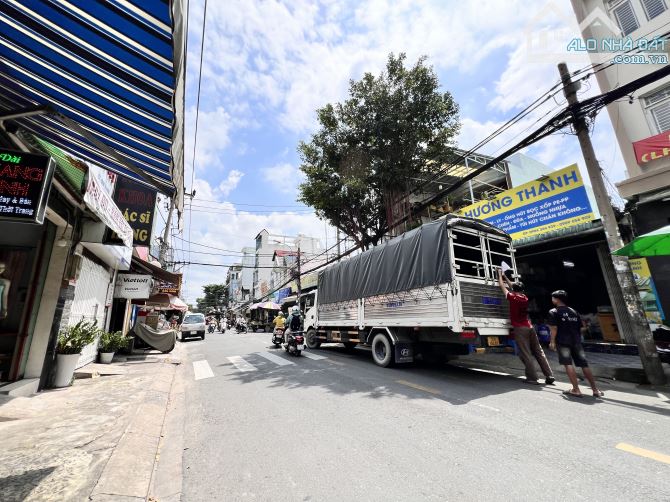 Cặp Mặt Tiền Khu Chợ Tân Hương dt 8x20 (160m2) 3 Tấm - GIá 24.8 tỷ